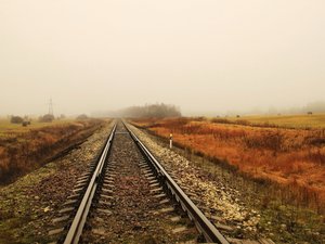 安卓小清新 清新淡雅 铁路 春运 回家的路 列车 铁道手机壁纸