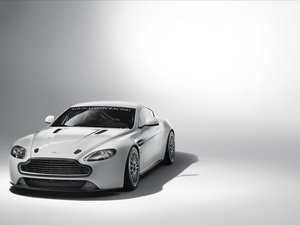 Aston Martin 阿斯顿马丁 跑车 汽车