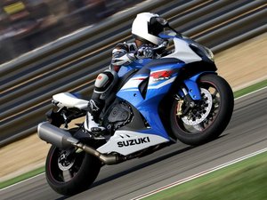 安卓Suzuki 铃木 摩托车 汽车 宽屏手机壁纸