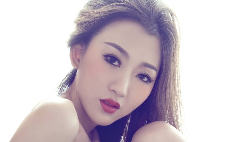 安卓手机美女 模特 陆依娜 御姐控高清壁纸