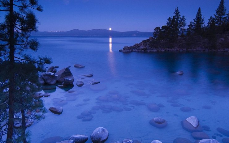 安卓手机夜晚 湖面 高空 风景 风光 美景 旅游 自然 寂静 蓝色高清壁纸