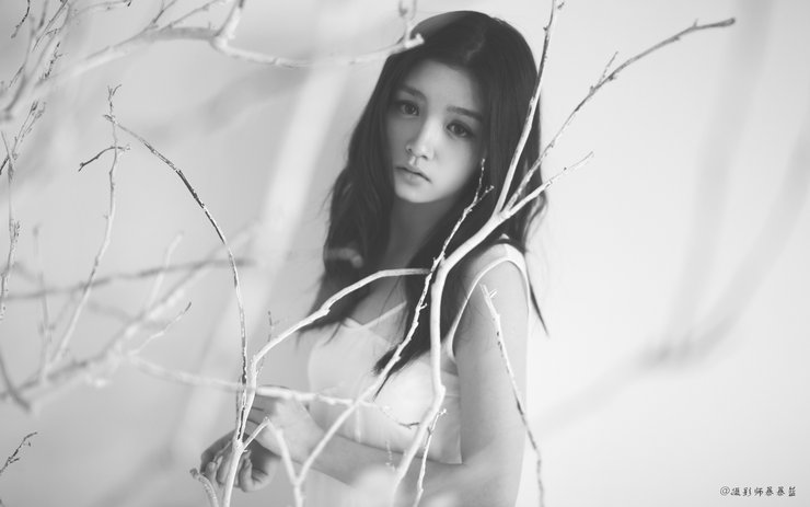 安卓手机暴暴蓝 摄影 影像 姑娘 悲伤 美女 360宝贝高清壁纸