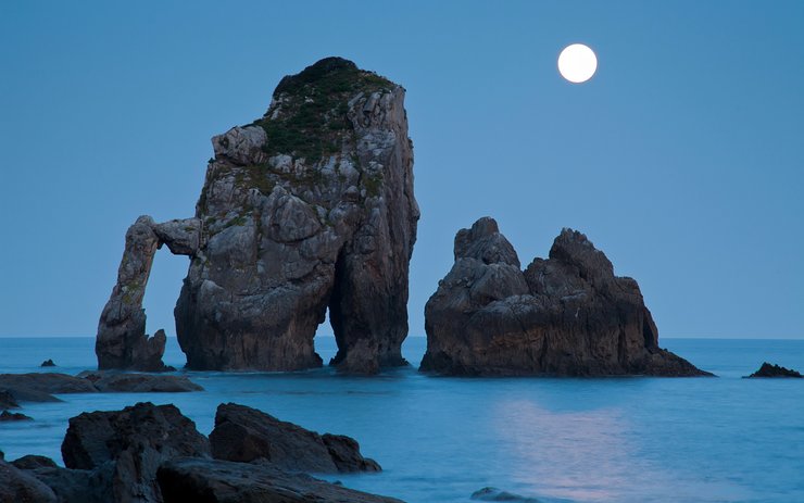安卓手机风景 夜晚 月亮高清壁纸