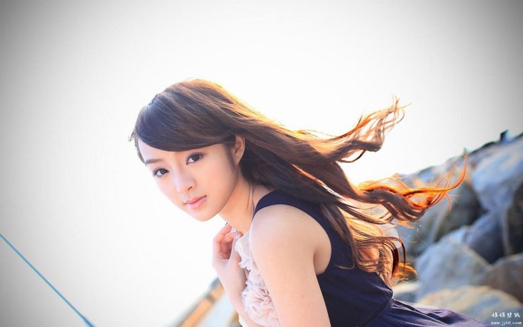 安卓手机美女 黄诗思高清壁纸